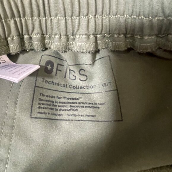 Figs Lola Highwaisted Scrubs Pants XS Figs Technical Collection - Picture 13 of 14